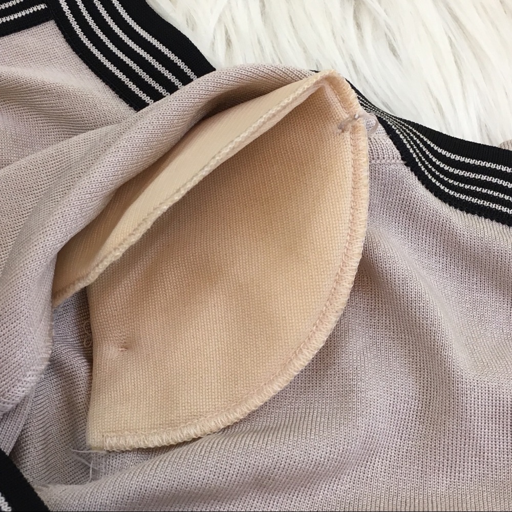 🖤SOLD🖤Exclusively Misook Beige Crewneck Cardigan - Picture 6 of 7